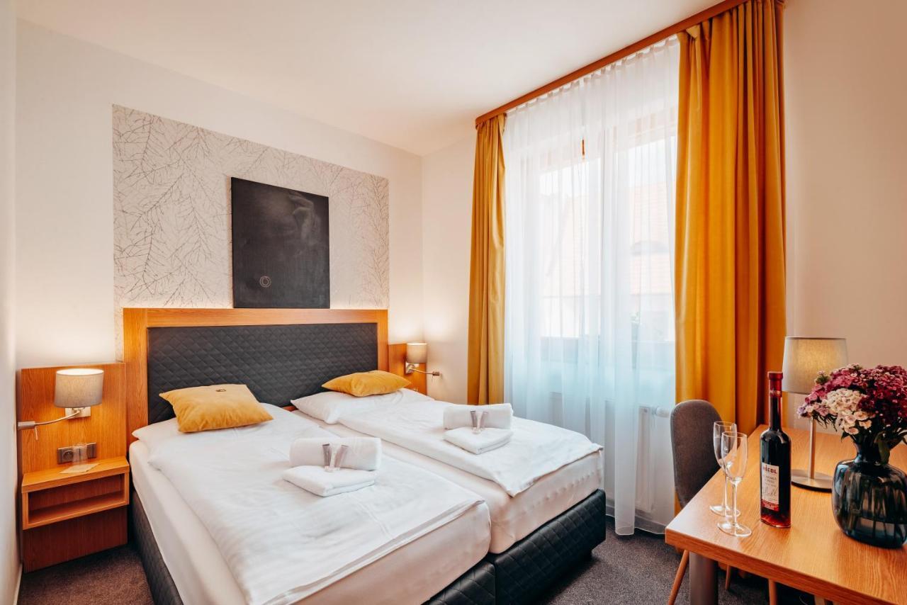 Hotel Klika تشيسكي بوديوفيتسه المظهر الخارجي الصورة