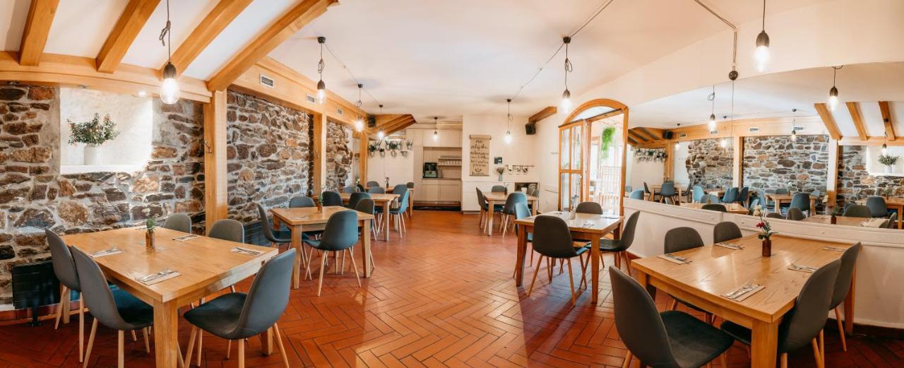 Hotel Klika تشيسكي بوديوفيتسه المظهر الخارجي الصورة