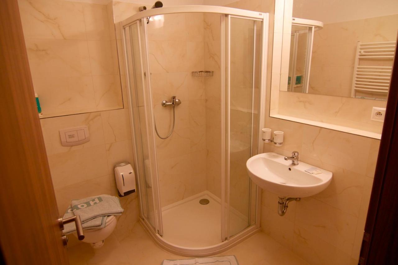 Hotel Klika تشيسكي بوديوفيتسه المظهر الخارجي الصورة