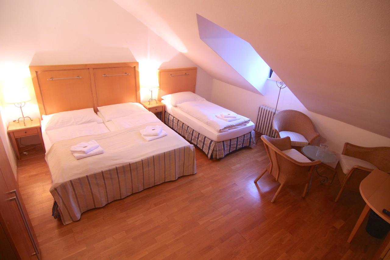 Hotel Klika تشيسكي بوديوفيتسه المظهر الخارجي الصورة