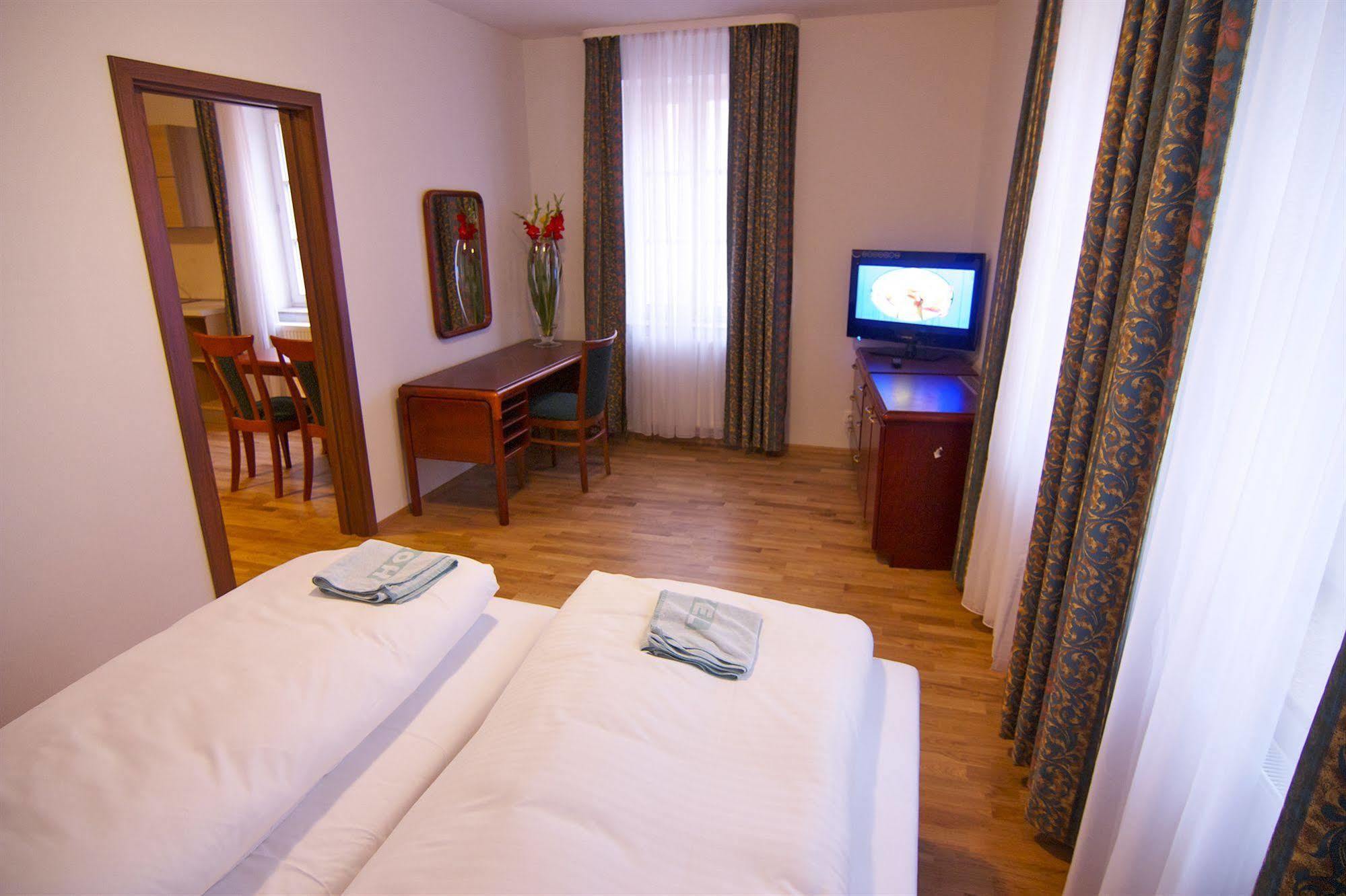 Hotel Klika تشيسكي بوديوفيتسه المظهر الخارجي الصورة